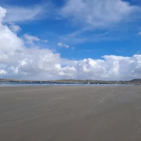 Muckish Hideaway Nyaraló Crockglass